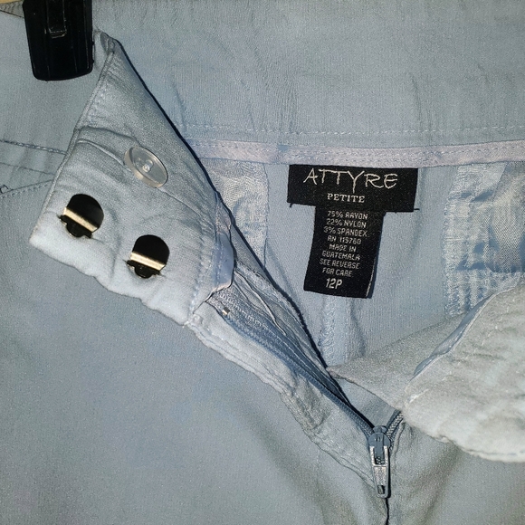 Attyre Light Blue Women's Shorts Size 12P - Picture 3 of 3